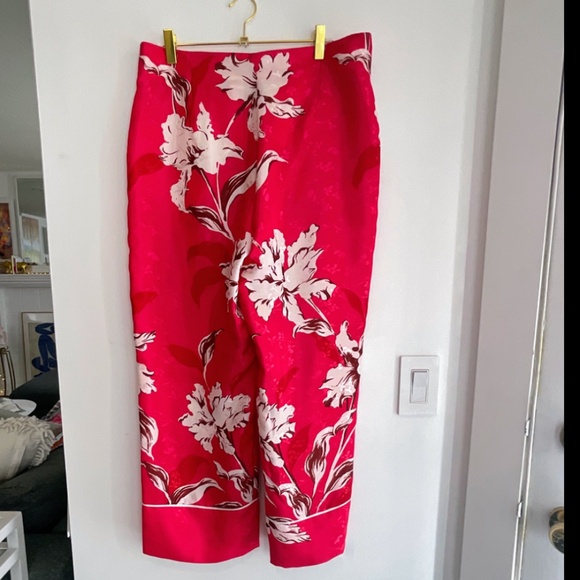 ZARA NEW WOMAN FLORAL PRINTED CROPPED TROUSERS PANT SIZE L NWT - Picture 5 of 11